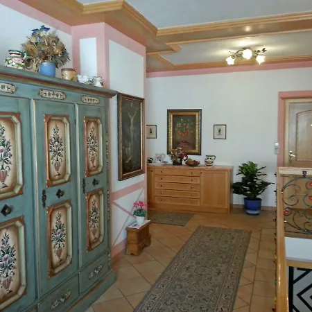 Apartment Haus Stocker *